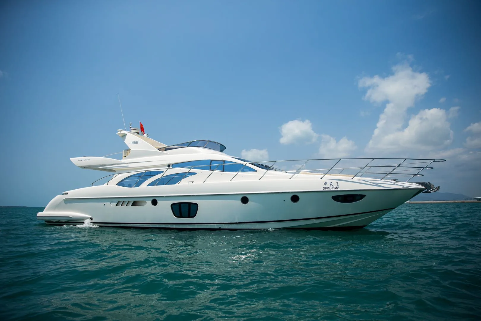 Photo-11-12-2025-9-43-09-AM-2-1 2009 Azimut 62 E