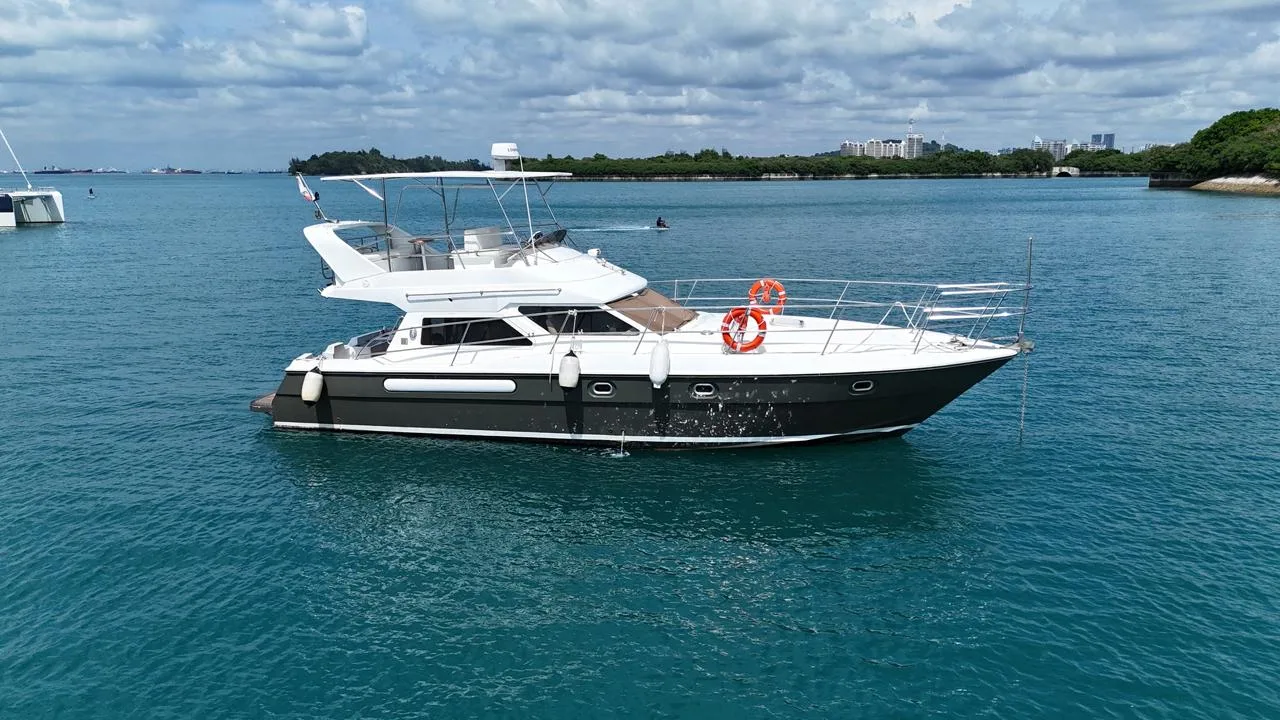 WhatsApp-Image-2026-02-10-at-09.29.14-1 2002 Fadara Custom Monohull